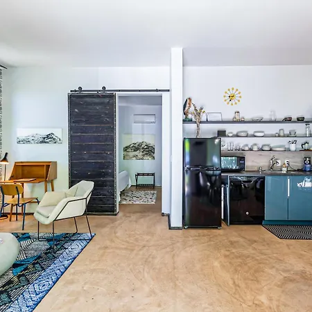 Apartment Modern Baca Railyard With Terrace *